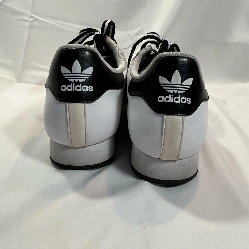 Unisex—Adidas Original Black & White Samoa Sneakers